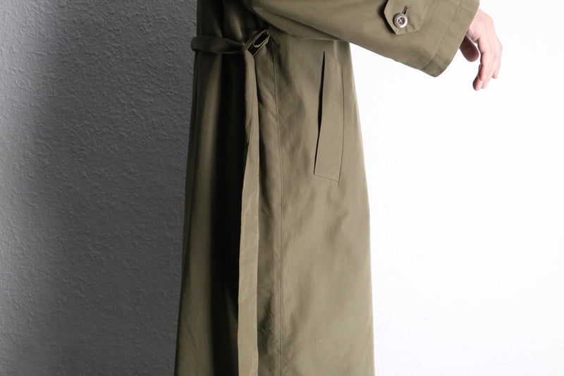 “Jones New York”lightweight khaki trench coat