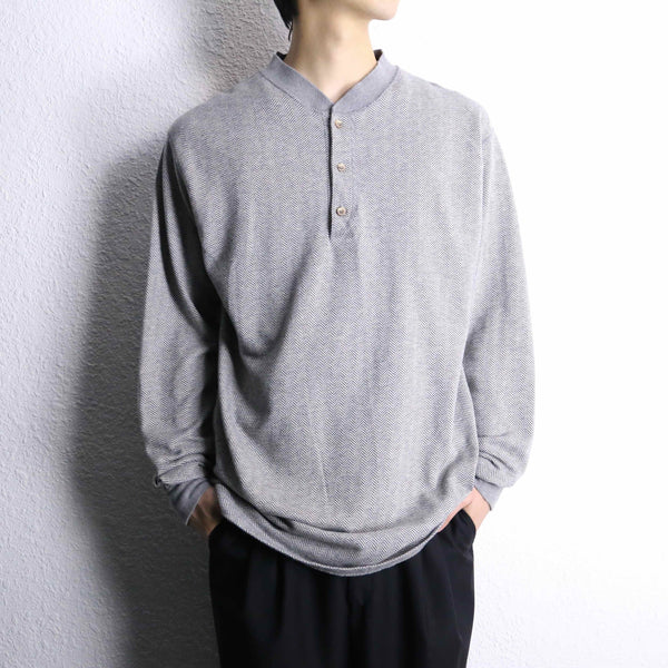 90's "Eddie Bauer" herringbone henley neck knit