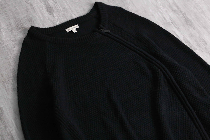 2000s Calvin Klein Jeans diagonal zipper knit