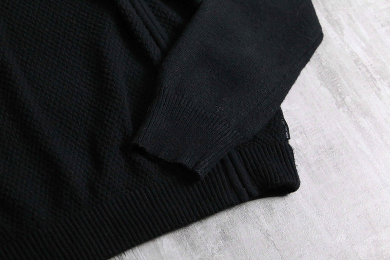 2000s Calvin Klein Jeans diagonal zipper knit