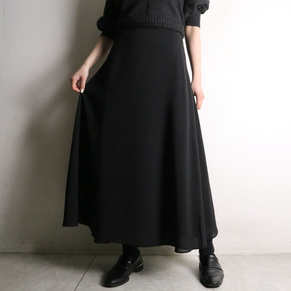 black color flare long skirt