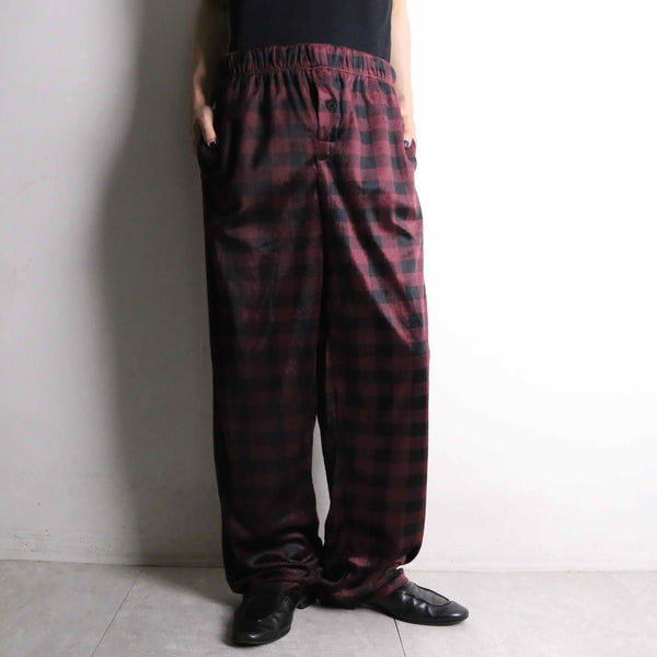 wine red × black check design sleeping pants