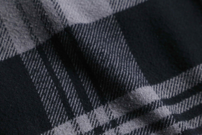“ORVIS” gray horizontal stripe shirt