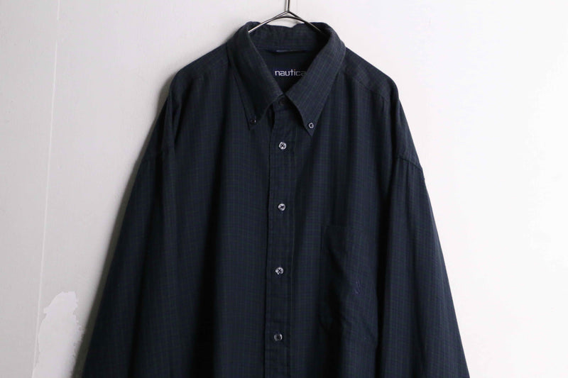 "NAUTICA" navy color light flannel check B.D. shirt