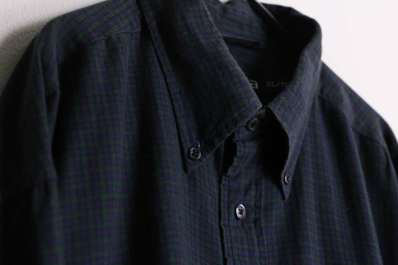 "NAUTICA" navy color light flannel check B.D. shirt