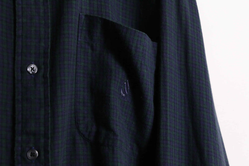 "NAUTICA" navy color light flannel check B.D. shirt