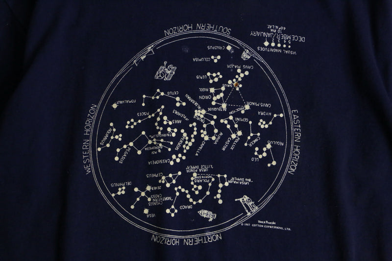 “FRUIT OF THE LOOM” stargazing design tee