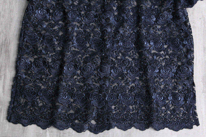 navy color lace pattern S/S shirt