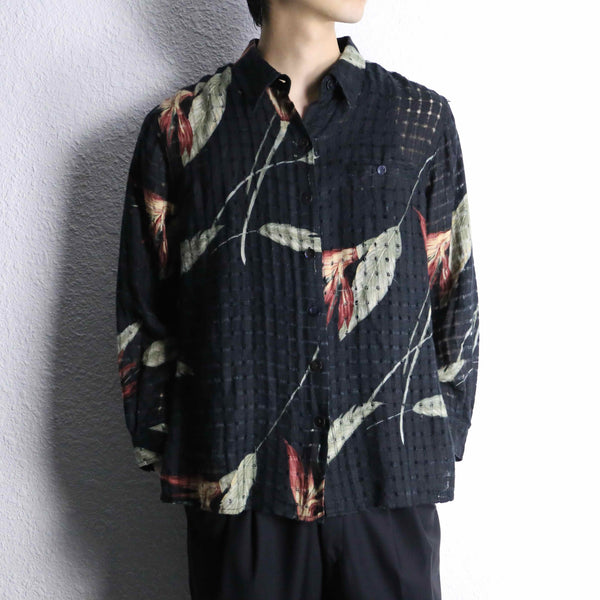 ”CHICO’S” feather design linen L/S shirts