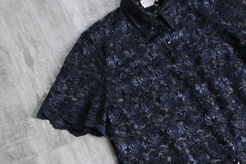 navy color lace pattern S/S shirt