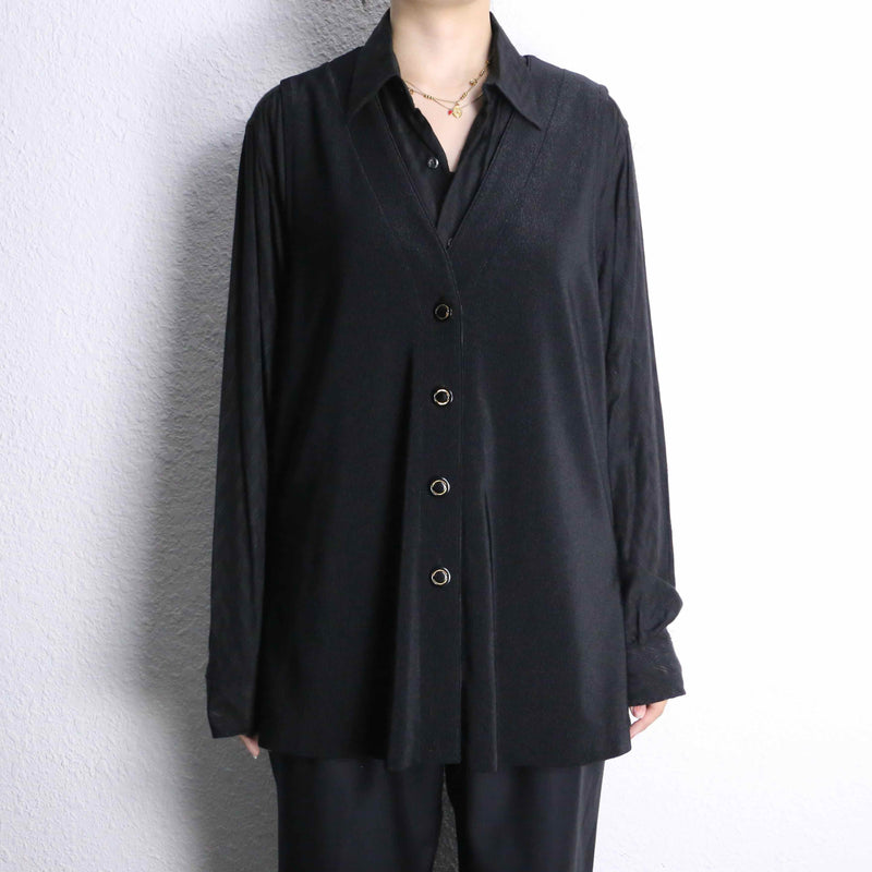 black pleats loose vest