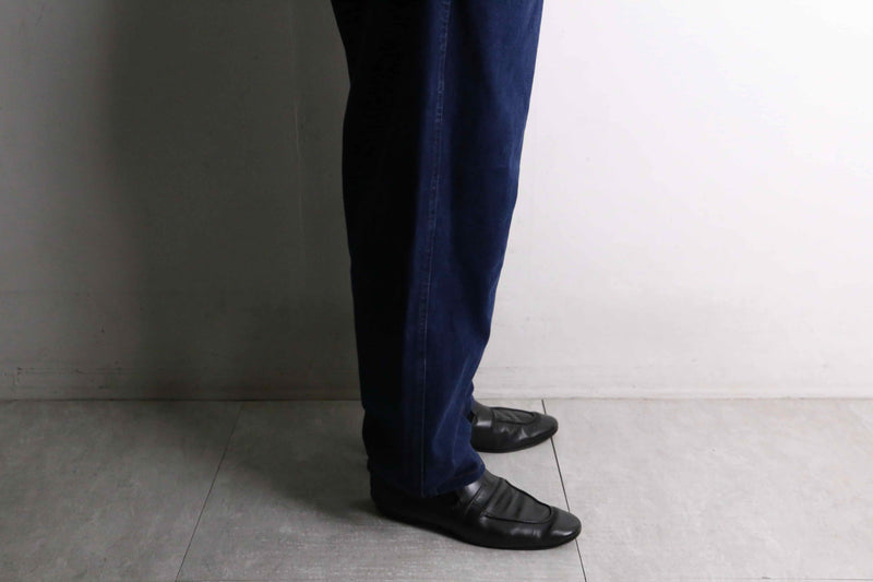 "GIRBAUD" indigo blue straight demim pants