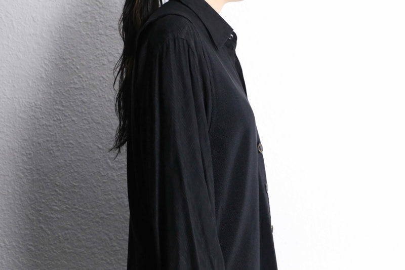 black pleats loose vest