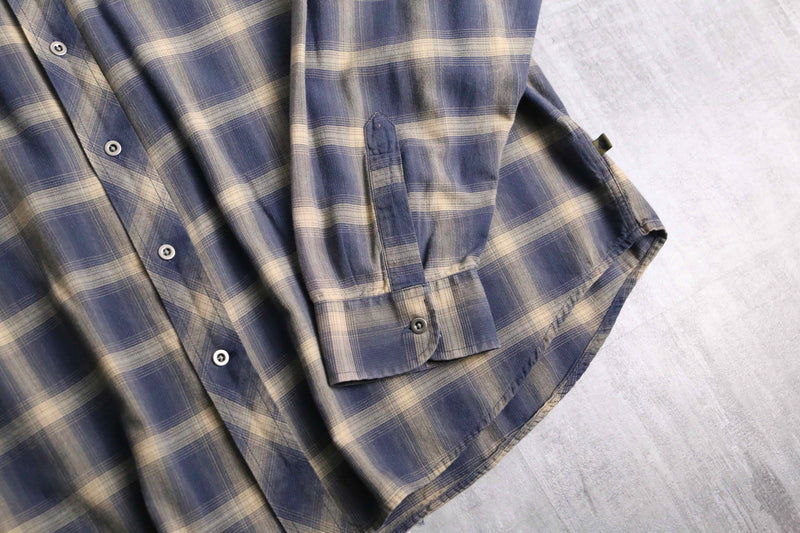 blue × beige ombre check shirt