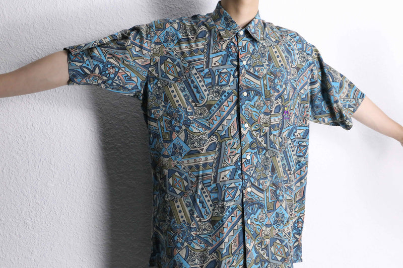 hand-drawn geometric pattern s/s shirt