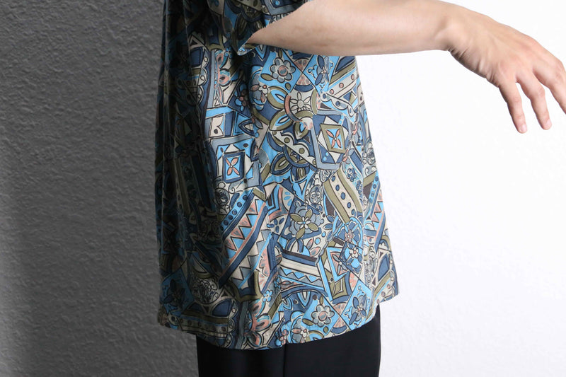 hand-drawn geometric pattern s/s shirt