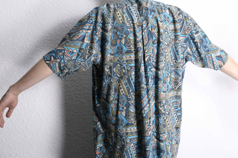 hand-drawn geometric pattern s/s shirt