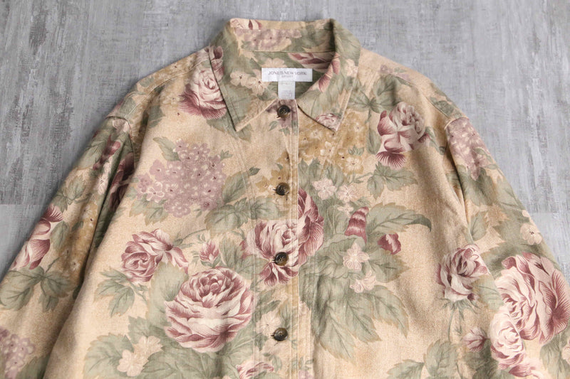 beige base flower design shirt jacket