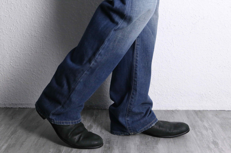 "DIESEL" low rise fade design denim
