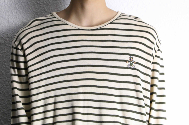 White × black border one point logo long tee
