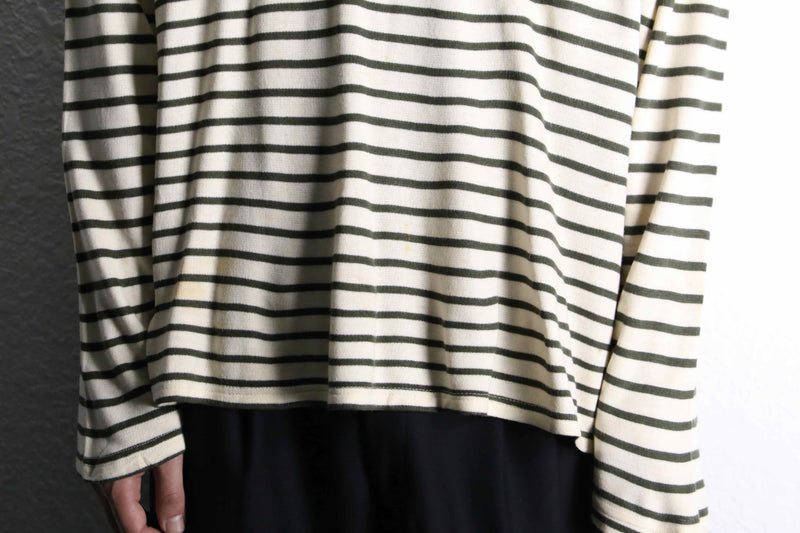 White × black border one point logo long tee