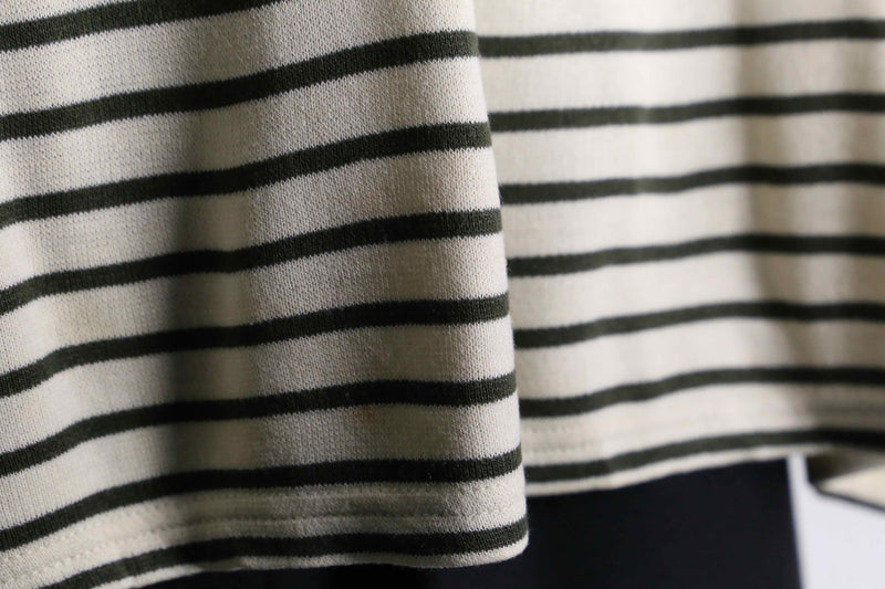 White × black border one point logo long tee