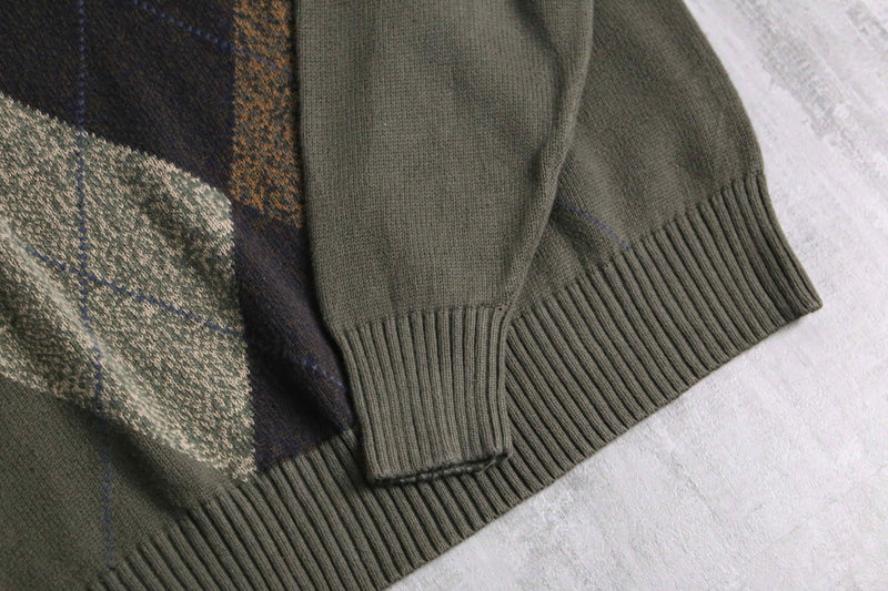 green base argyle check cotton knit