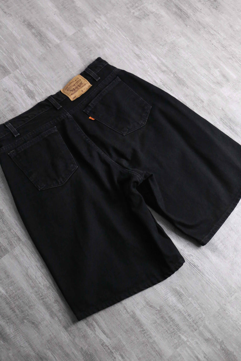 "LEVI’S" black short denim pants