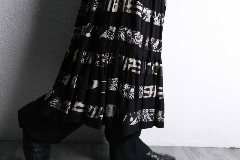 geometric border design long skirt