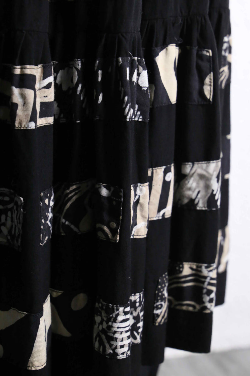 geometric border design long skirt