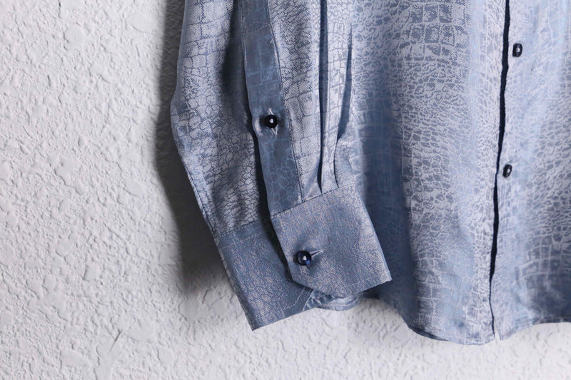 metallic gray python pattern L/S shirt