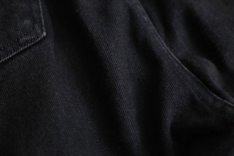 "LEVI’S" black short denim pants