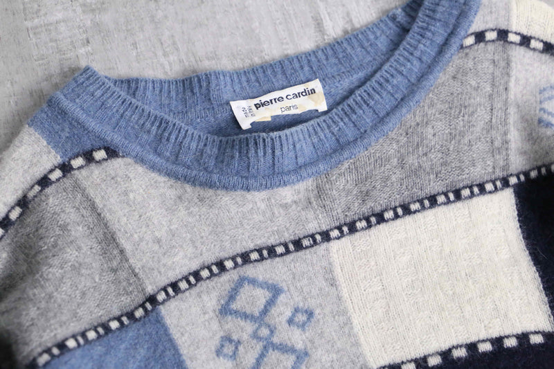 “Pierre Cardin” panel design knit