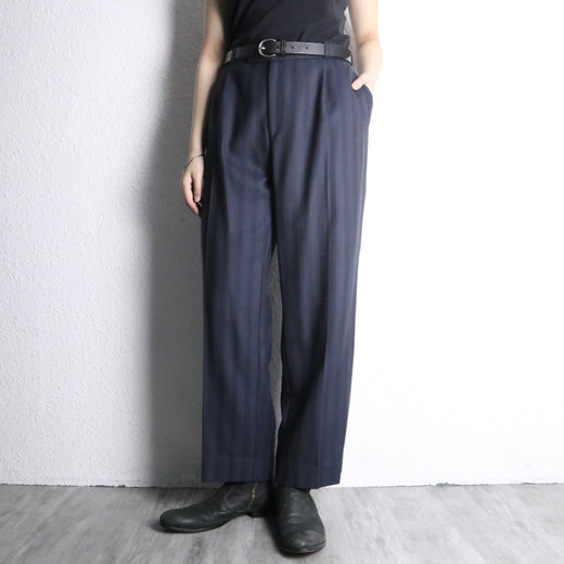 two tuck stripe tapered slacks