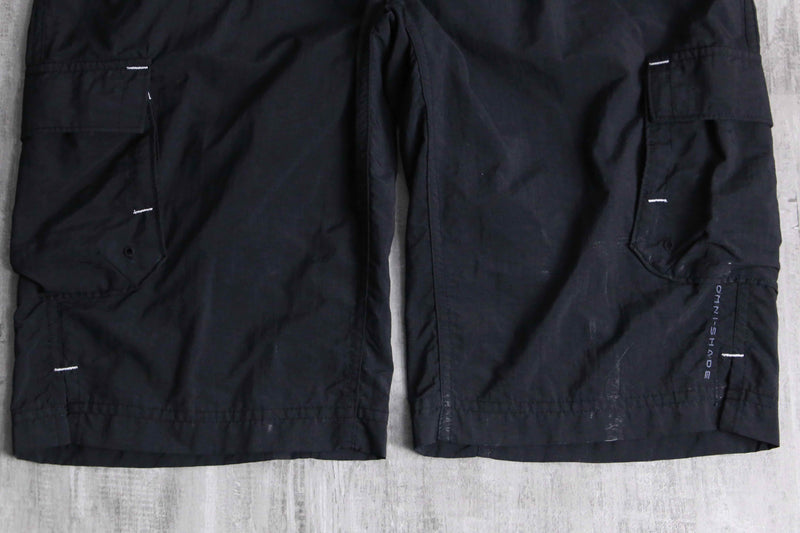 black color cargo nylon shorts