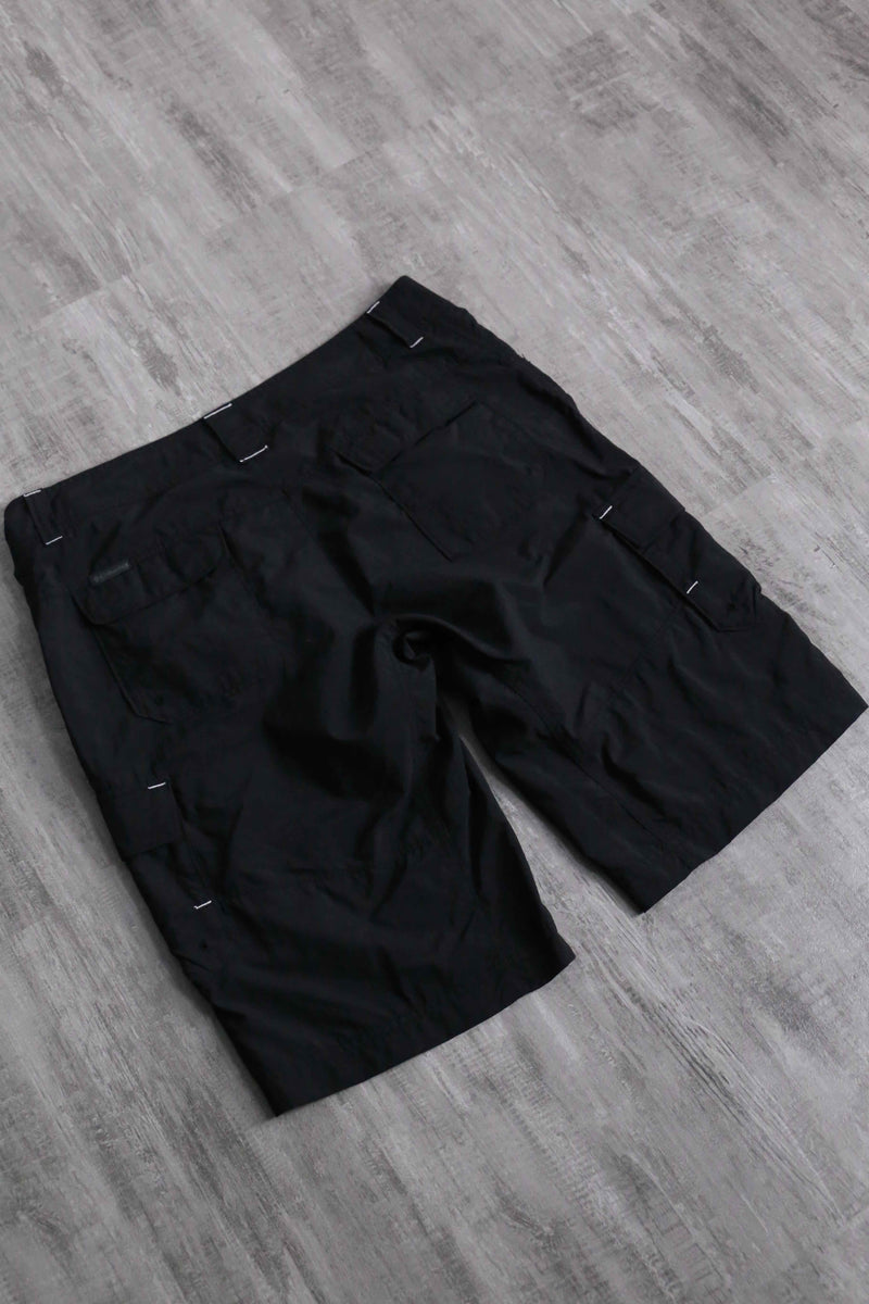 black color cargo nylon shorts
