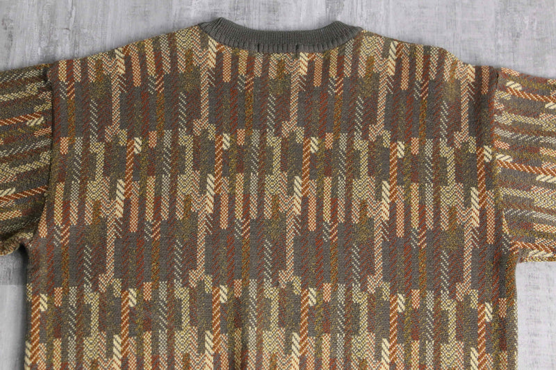 brown base geometry design knit