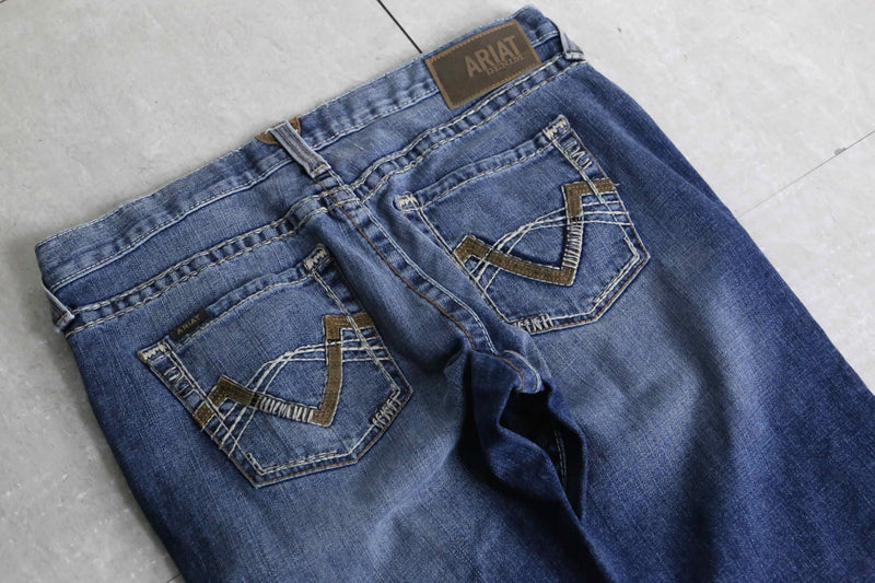 indigo color stitch design wide semi flare denim