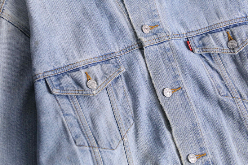 "Levi's" damage neck light blue denim jacket