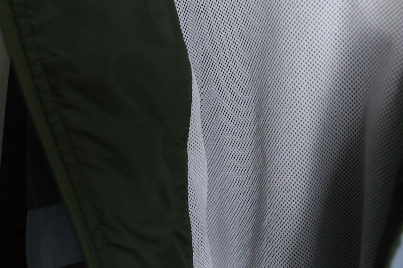 "NIKE" fishtale silhouette over nylon jacket