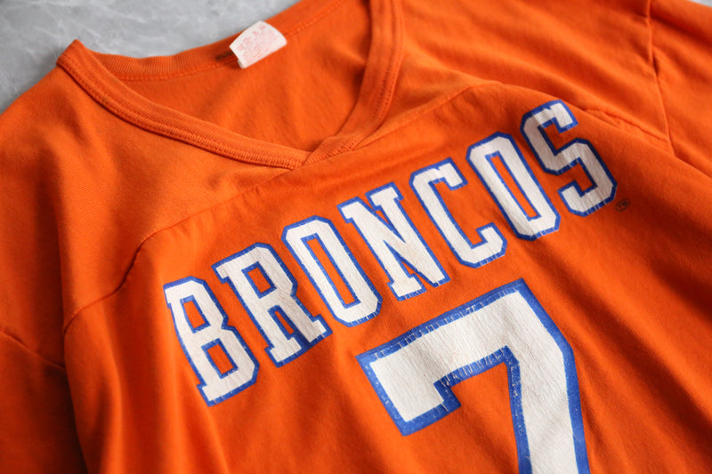 "BRONCOS" NFL team game Tee