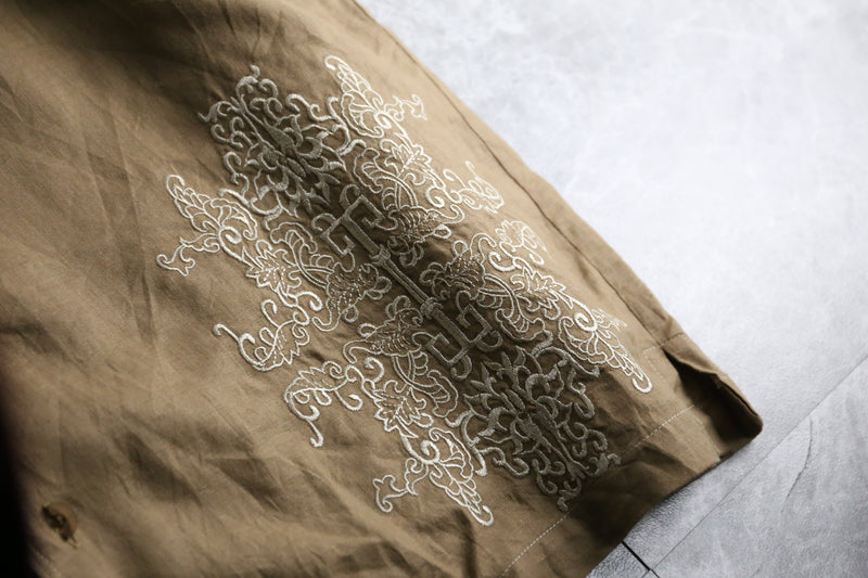 brown embroidery design linen h/s shirt